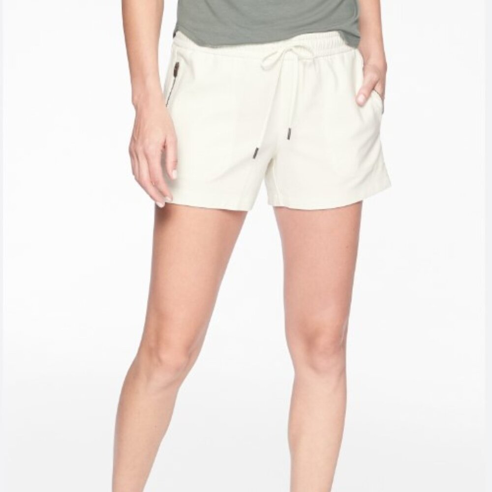Athleta Farallon Short - Size 8 - Putty - NWT
